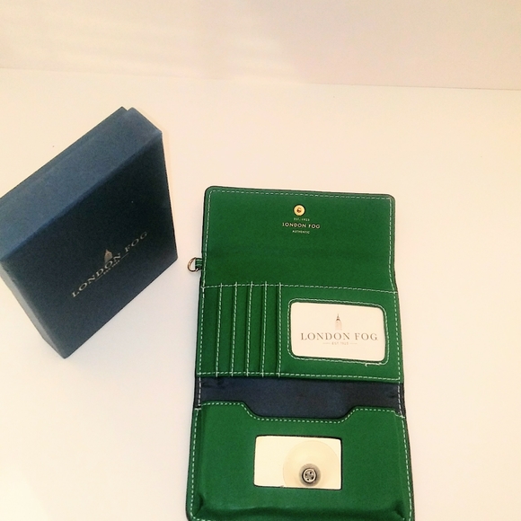 A wallet - Picture 2 of 2